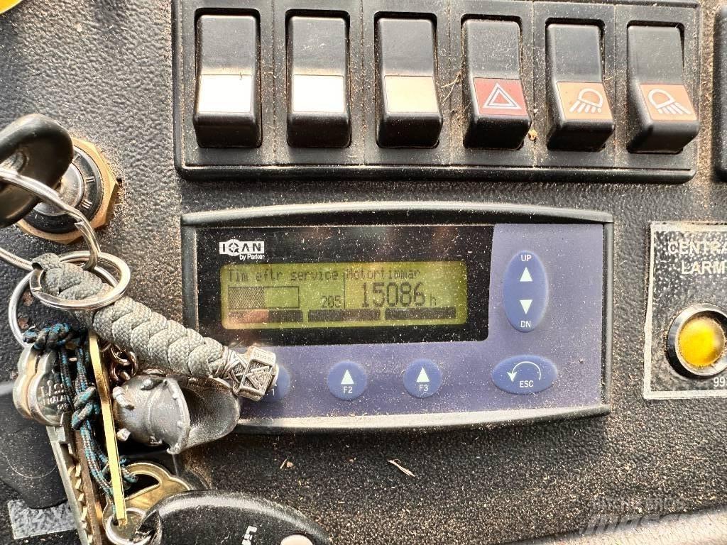 Huddig 860 D Retroescavadeiras