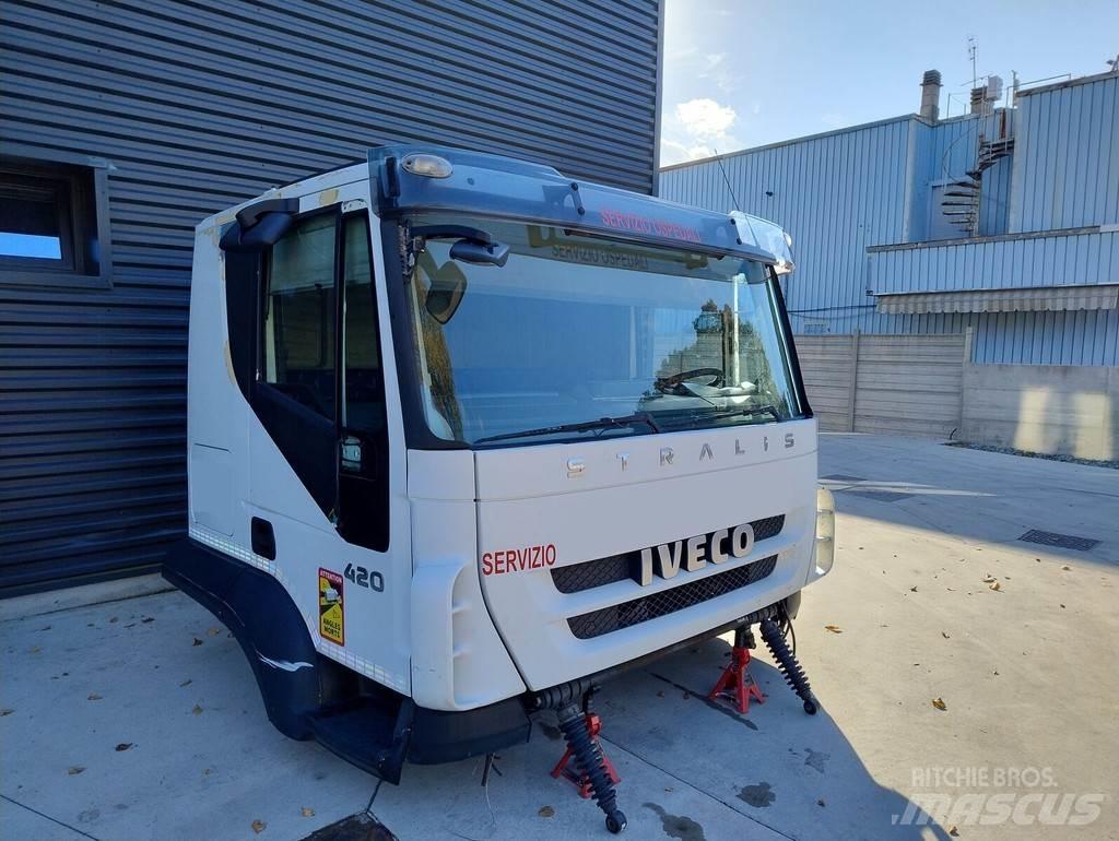 Iveco STRALIS AT Cabines e interior