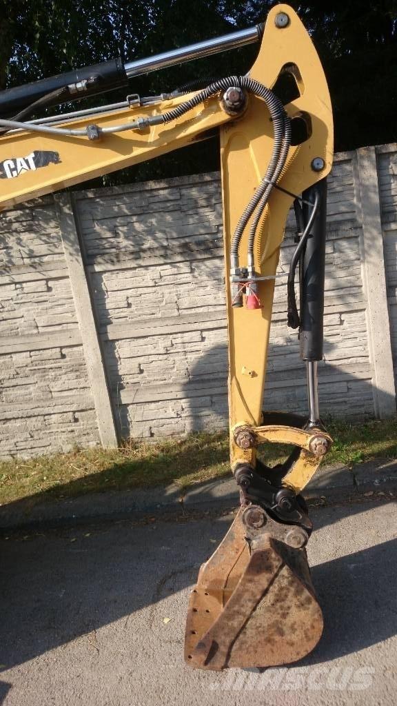 CAT 302.7 D Escavadoras Midi 7t - 12t