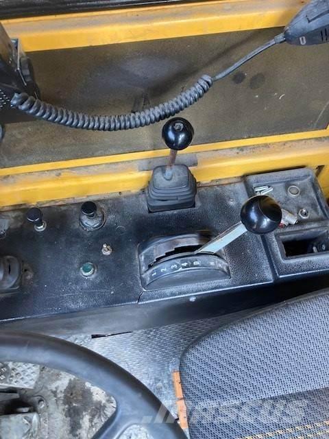 Euclid R32 4kpl Camiőes basculantes rígidos