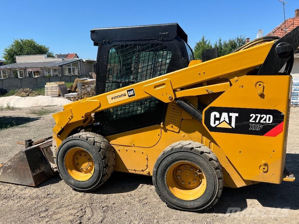 CAT 272 D XHP Minicarregadeiras
