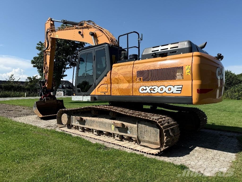 CASE CX 300 E Escavadeiras de esteiras