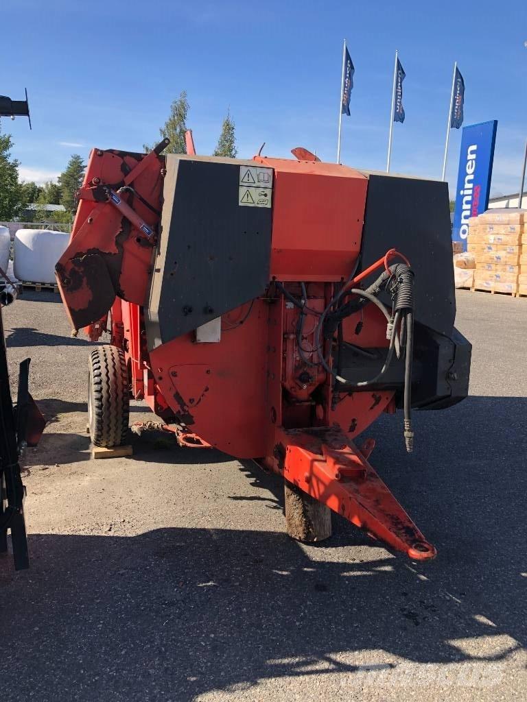 Kuhn 3560 Cortadores, moinhos e desenroladores de fardos