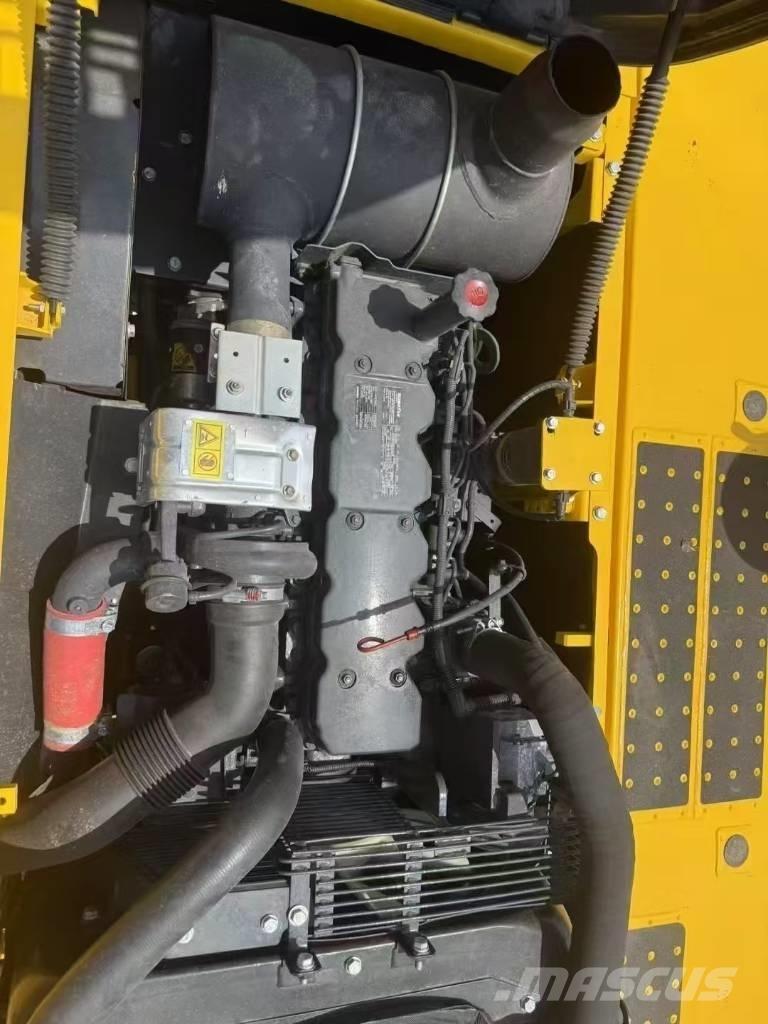 Komatsu 220LC-8 Escavadeiras de esteiras