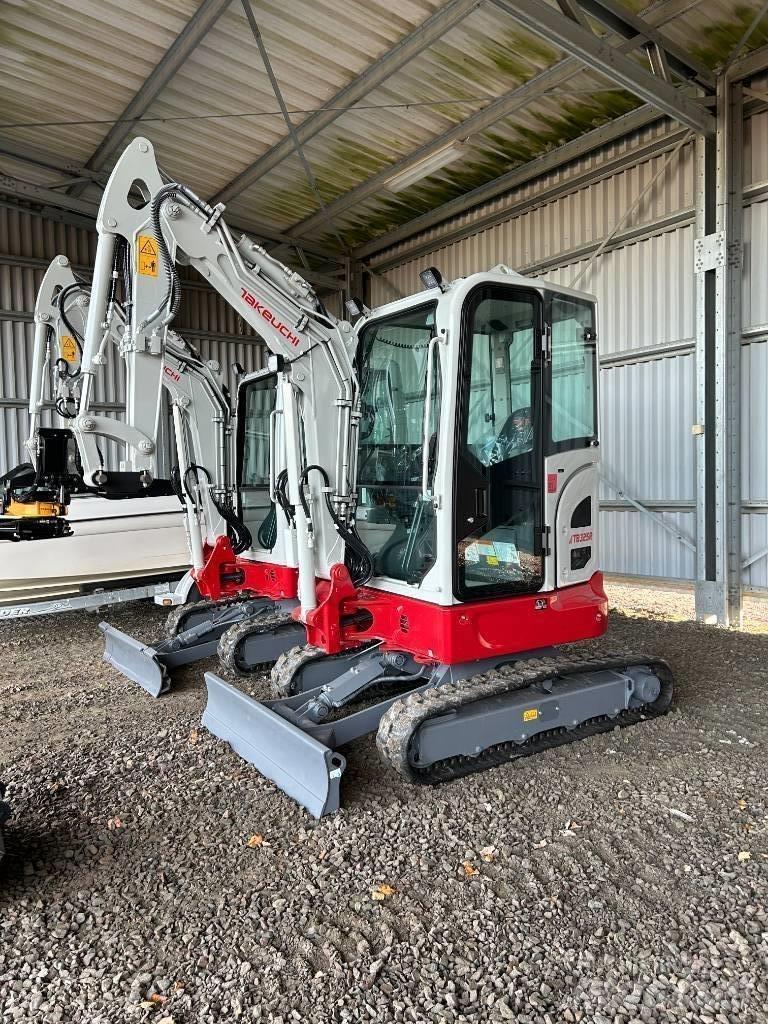 Takeuchi TB325 Miniescavadeiras
