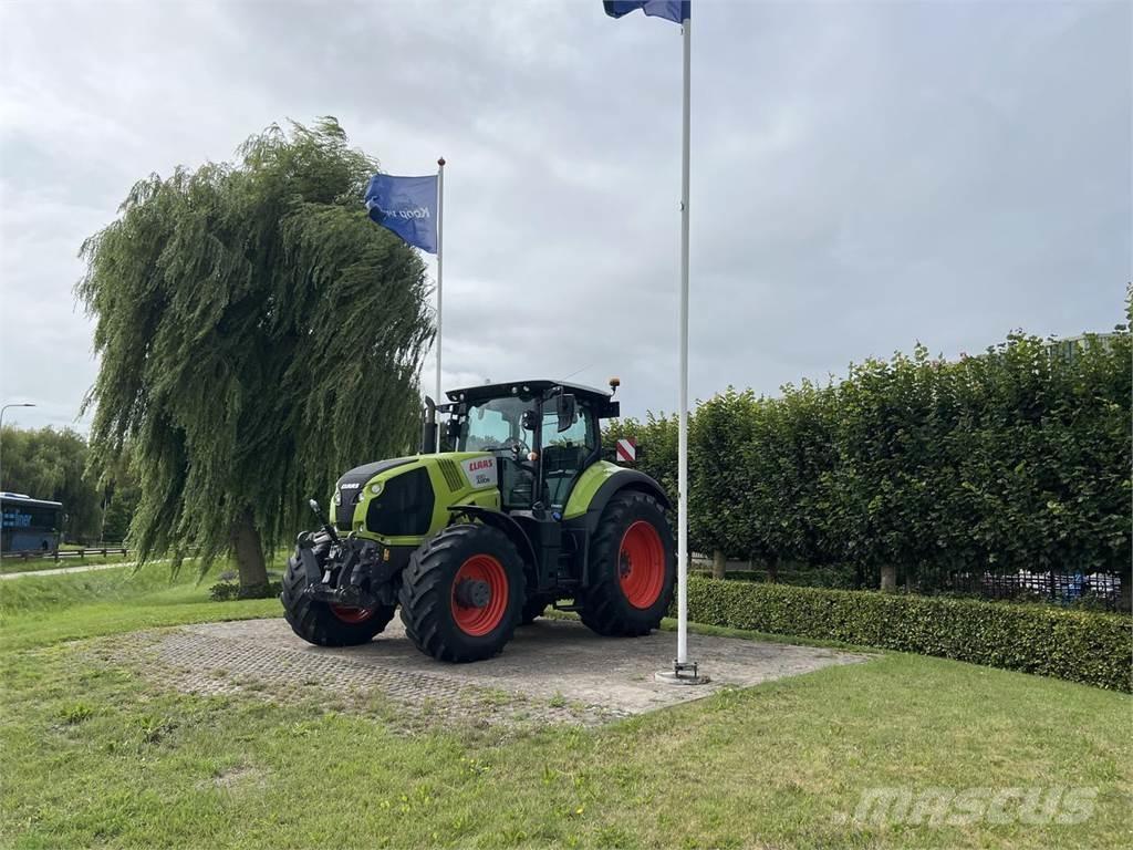 CLAAS Axion 830 Tratores Agrícolas usados