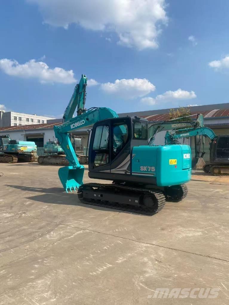 Kobelco SK75-11 Escavadeiras de esteiras