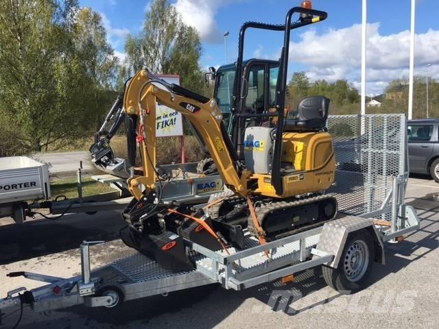 CAT 300,9 (UTHYRES) Miniescavadeiras