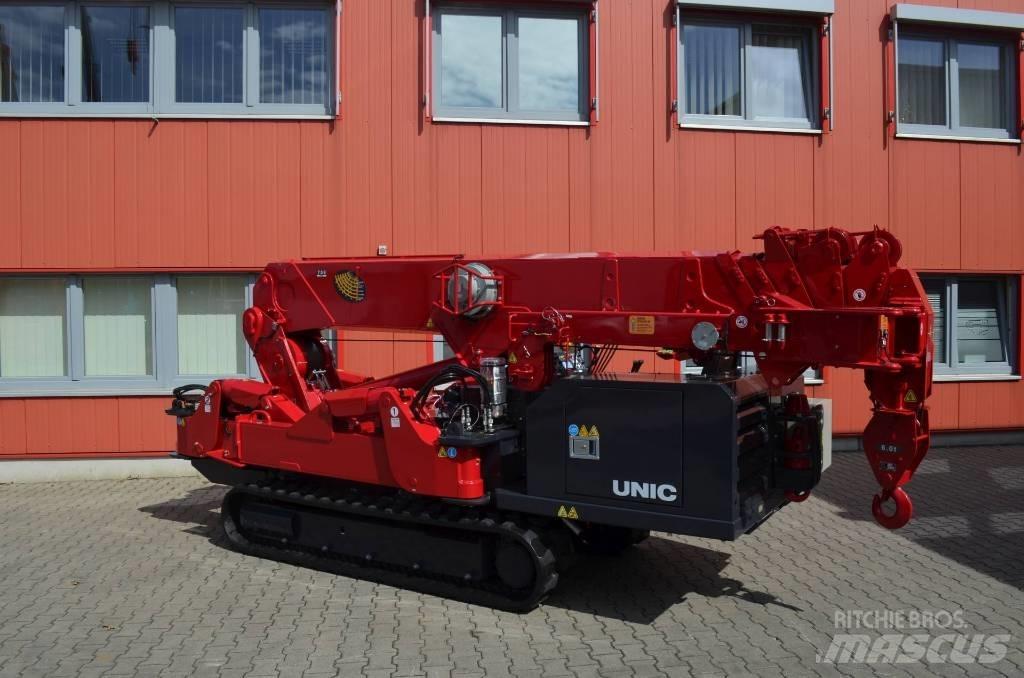 Unic URW-806 Gruas de rastos