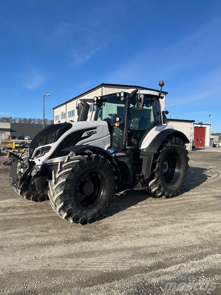 Valtra T 175 Direct Tratores Agrícolas usados