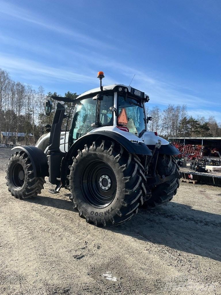 Valtra T 175 Direct Tratores Agrícolas usados