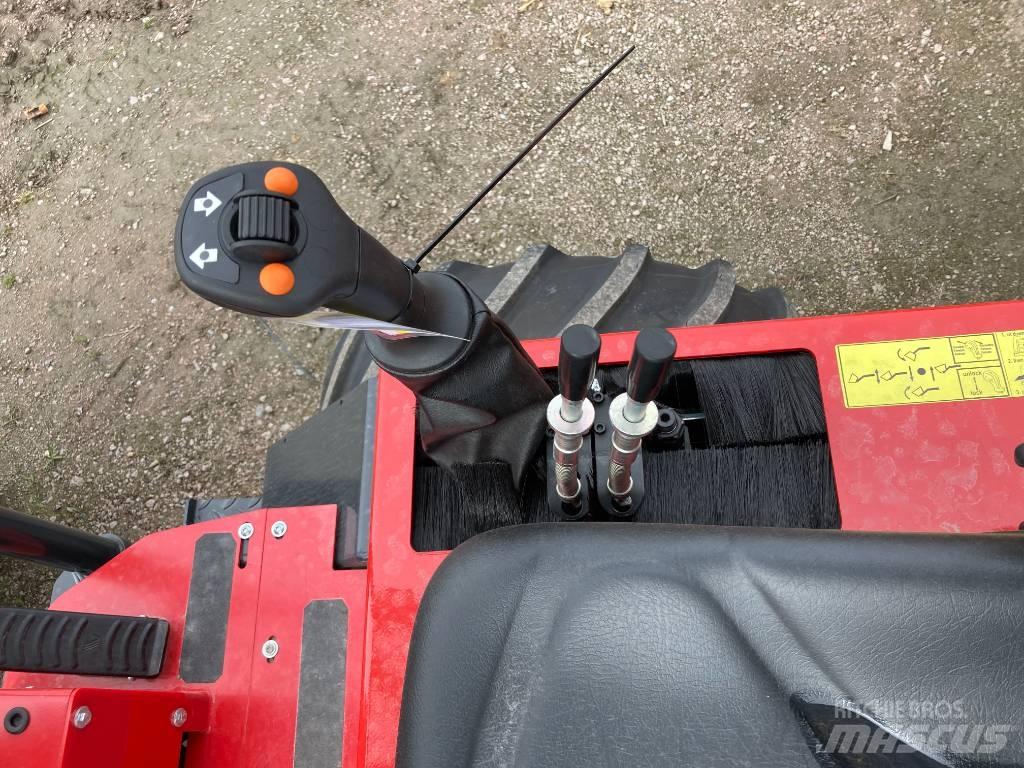 Thaler 2230S Minicarregadeiras