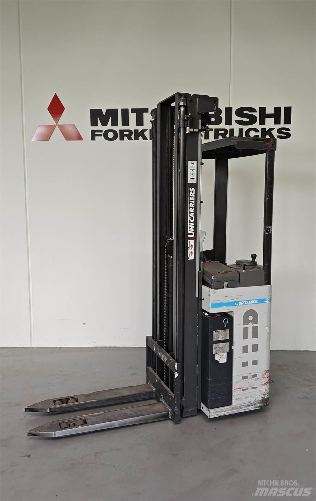 Atlet AJN/160SDT Porta-paletes com plataforma