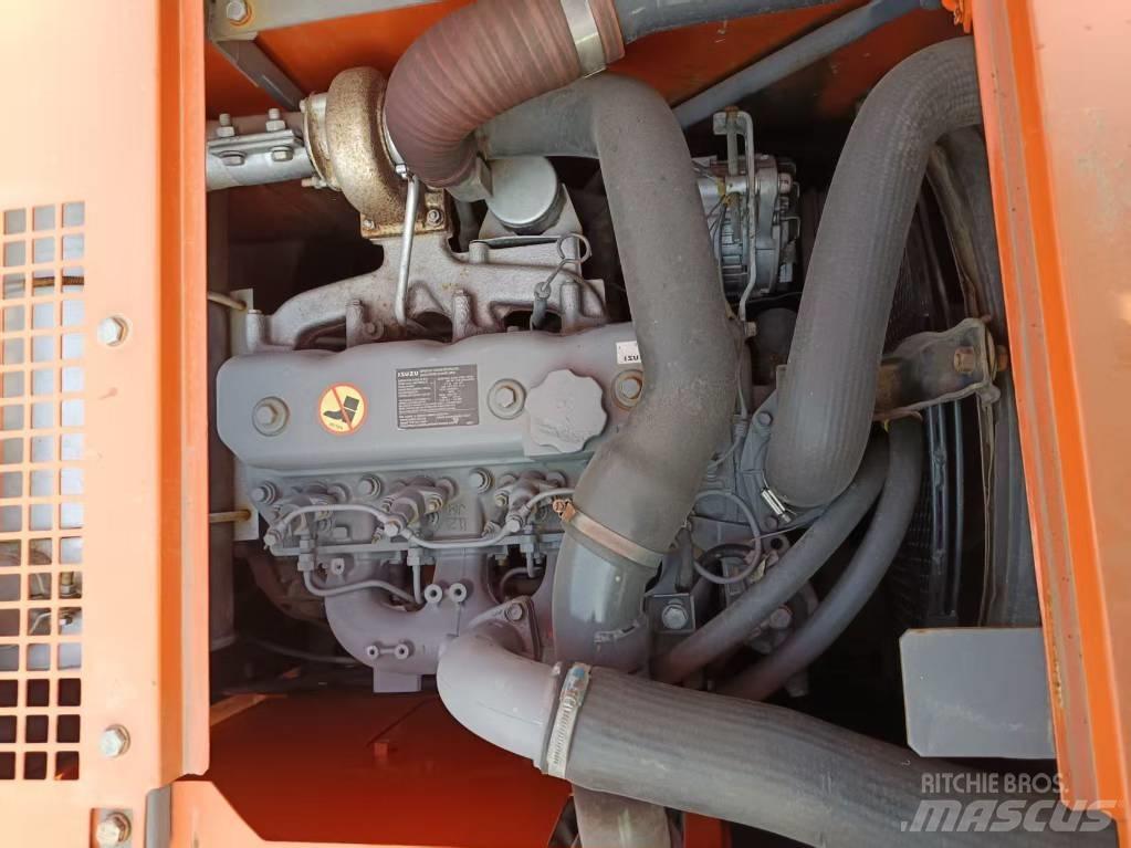 Hitachi ZX135 Escavadeiras de esteiras