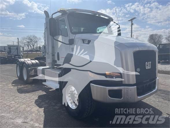CAT CT660 Cavalos Mecânicos