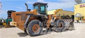 CASE 821 C Carregadeiras de rodas