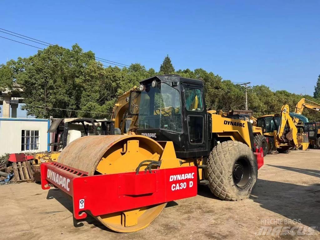 Dynapac CA 30 D Cilindros Compactadores monocilíndricos