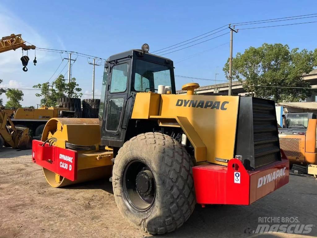 Dynapac CA 30 D Cilindros Compactadores monocilíndricos