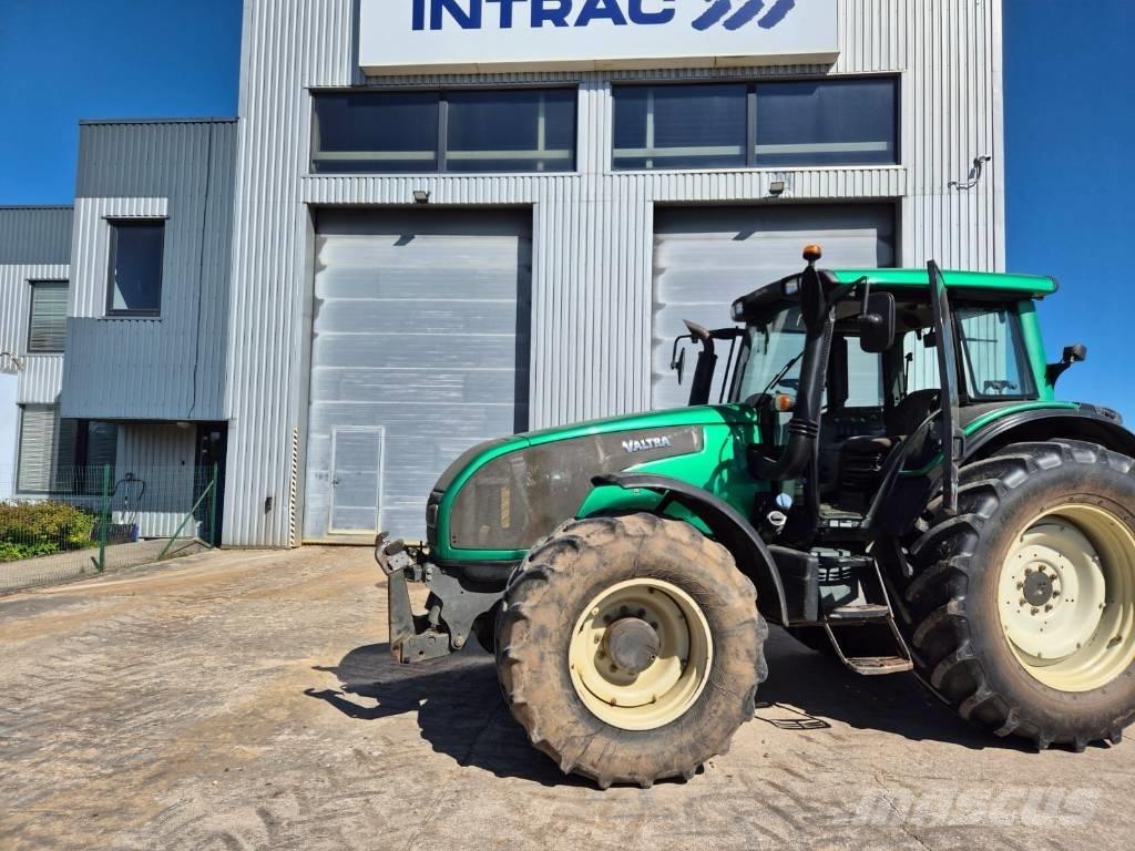 Valtra T 173 H Tratores Agrícolas usados