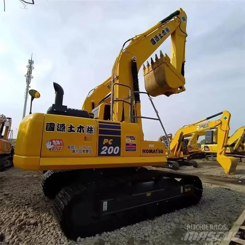 Komatsu PC 200 Escavadeiras de esteiras