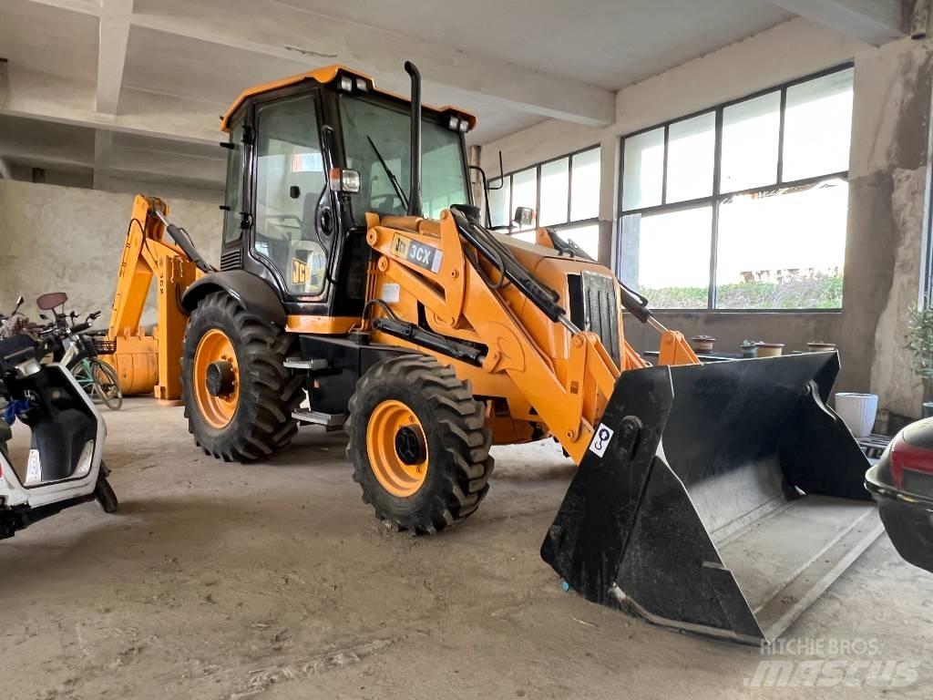 JCB 3 CX Retroescavadeiras