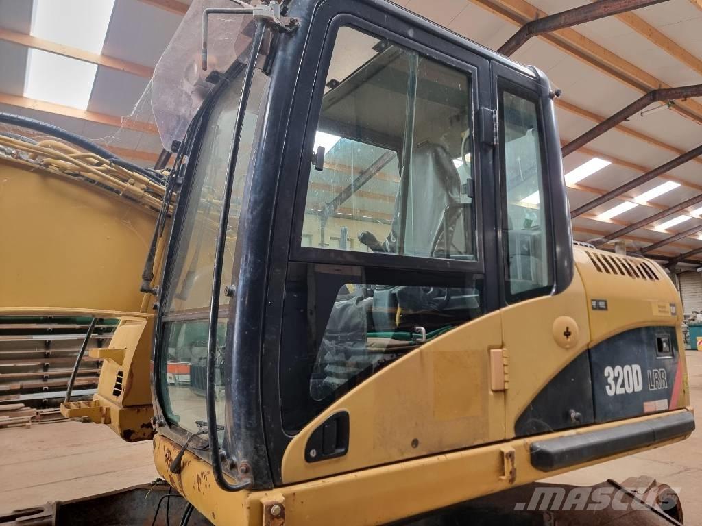 CAT 320 D FOR PARTS Escavadeiras de esteiras