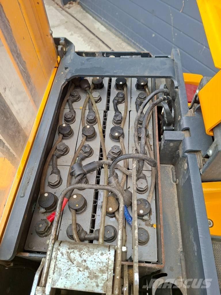 Jungheinrich EJD 220 Empilhador para operador externo