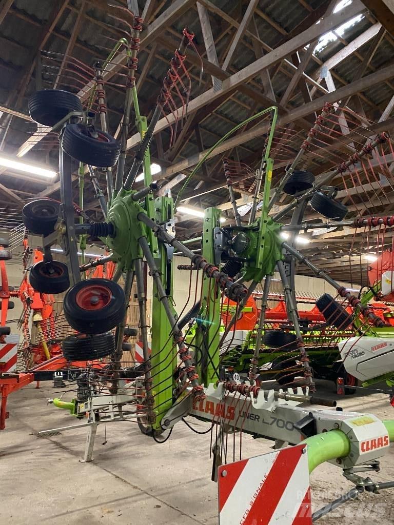 CLAAS Liner 2700 Gadanheiras-fileiras