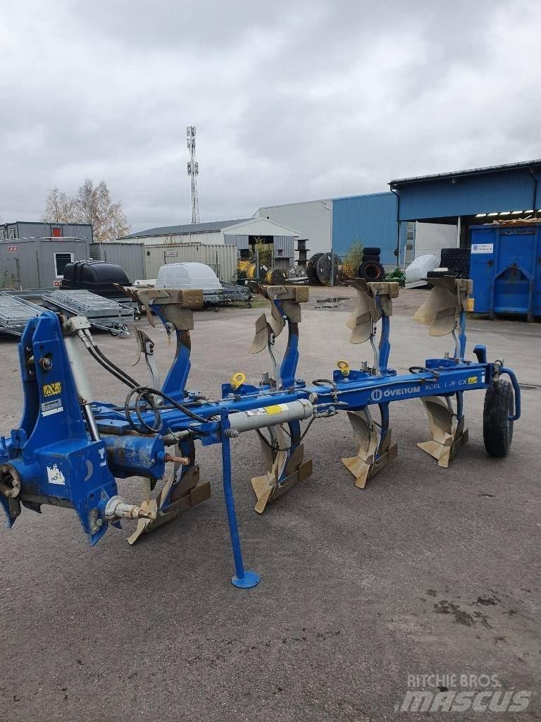 Överum CX4975 Charruas reversíveis