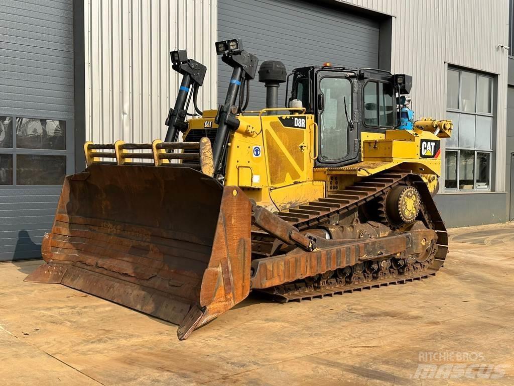CAT D8R Dozers - Tratores rastos