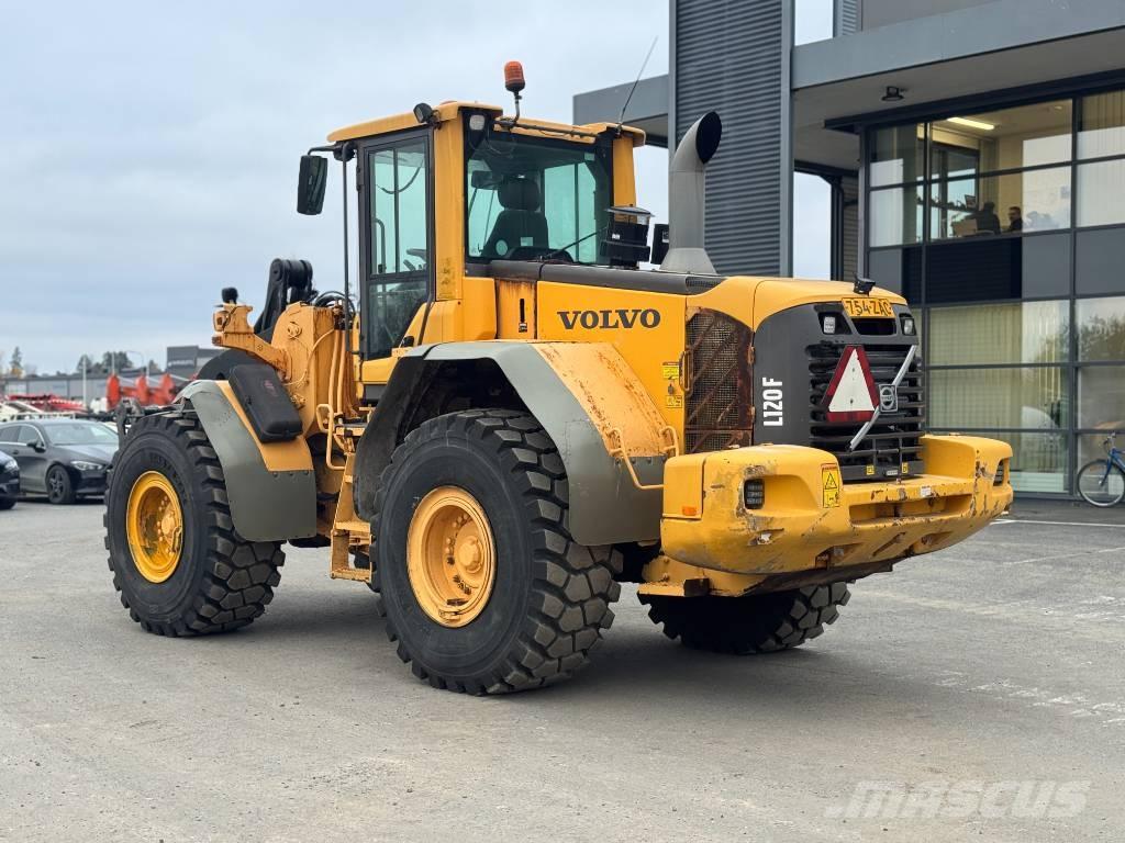 Volvo L 120 F Carregadeiras de rodas