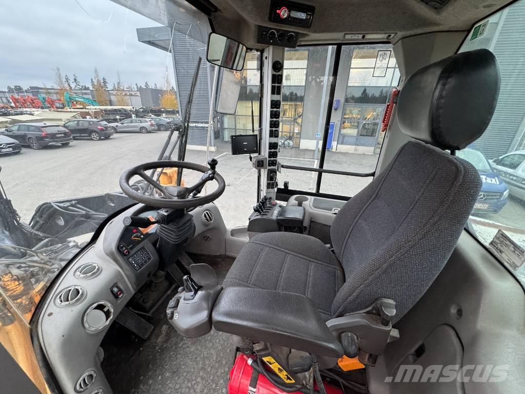 Volvo L 120 F Carregadeiras de rodas