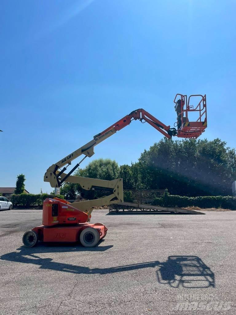 JLG E 400 AJP Elevadores braços articulados