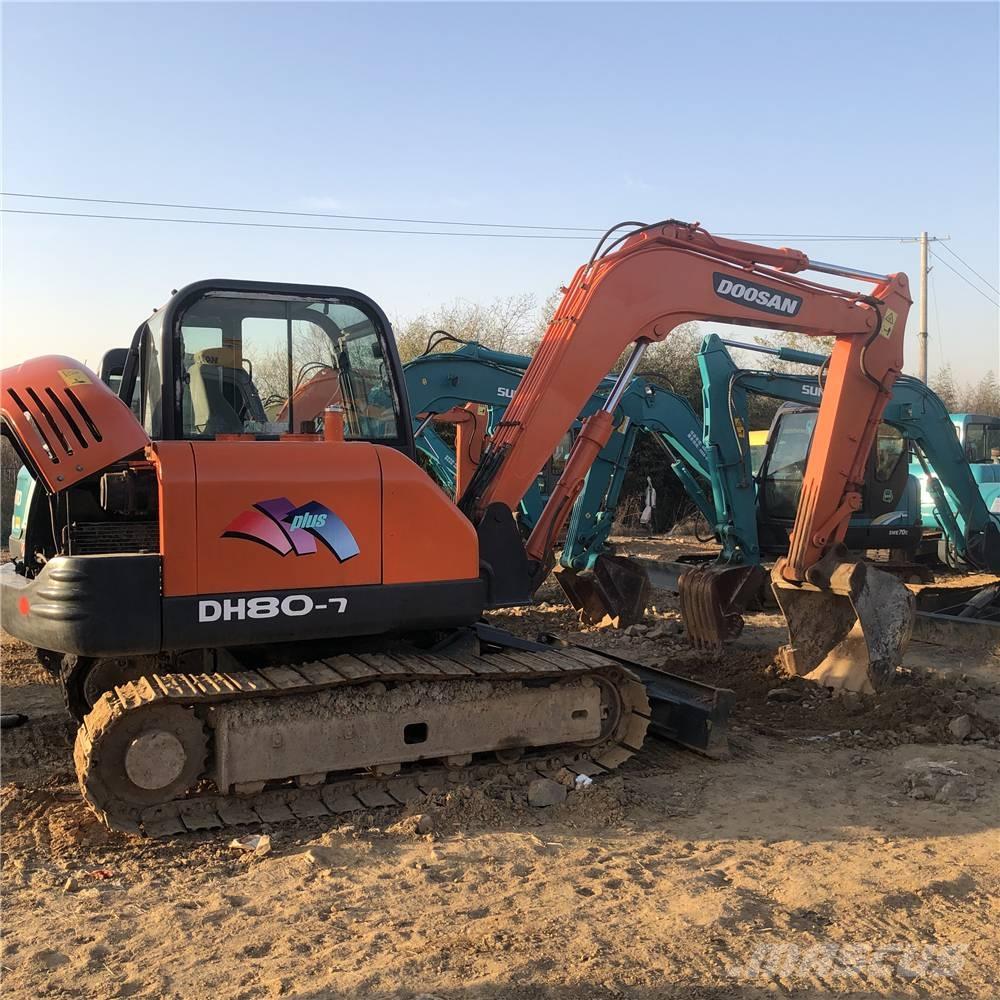 Doosan DH80 Escavadoras Midi 7t - 12t