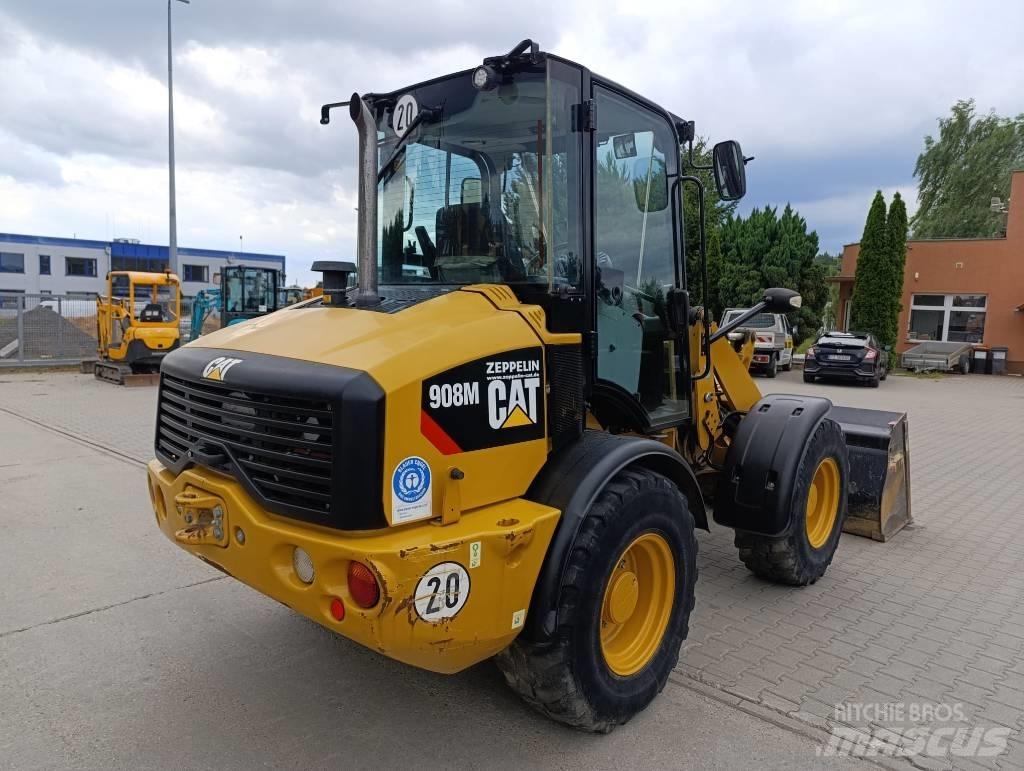 CAT 908M Carregadeiras de rodas