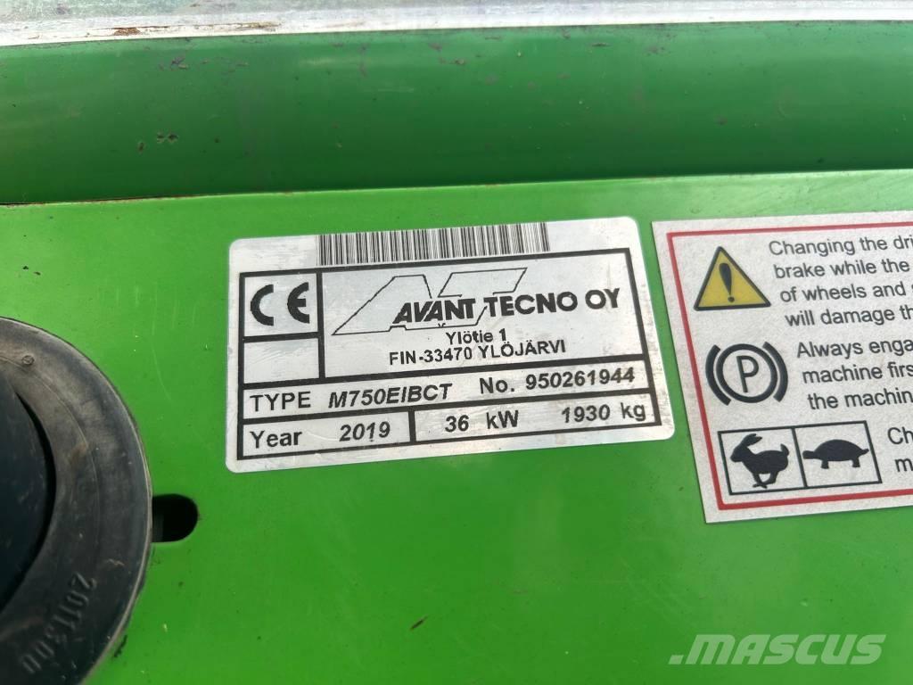 Avant 750 Carregadora multifunções