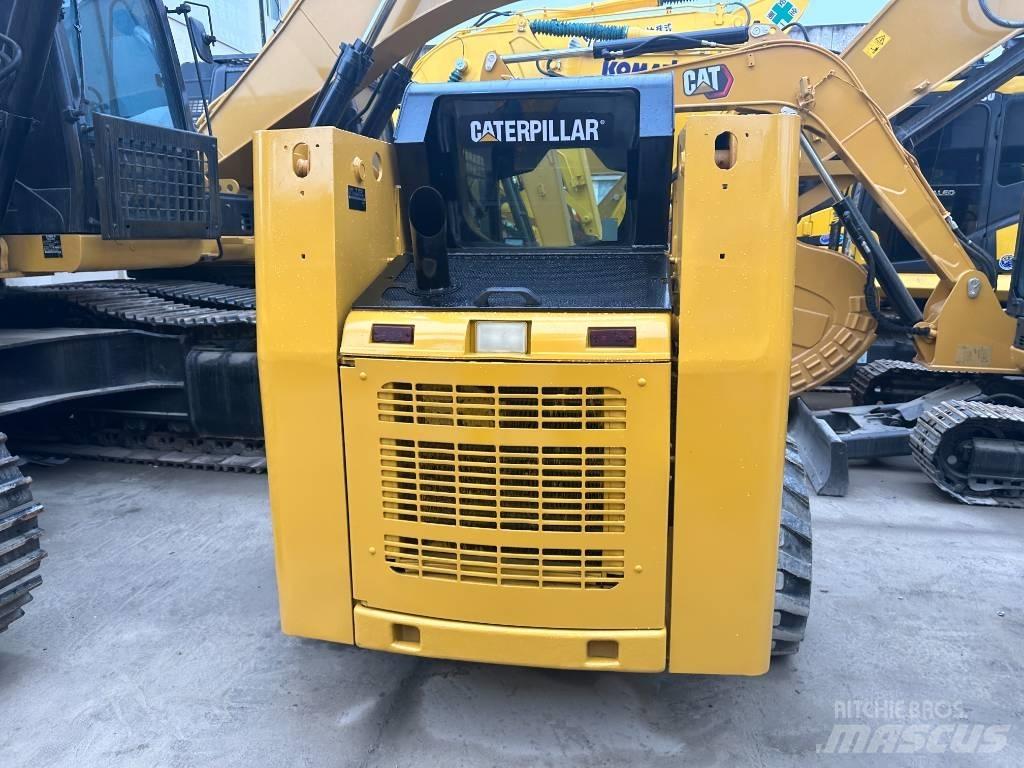 CAT 246 D Minicarregadeiras