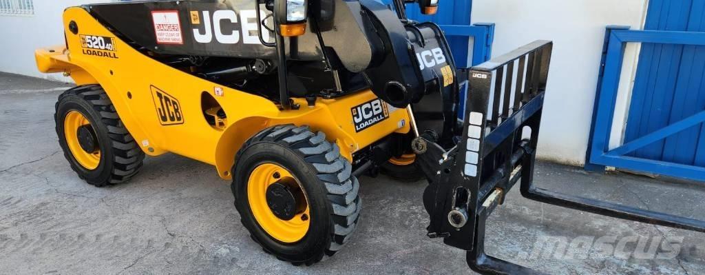JCB 520-40 Manipulador telescópico