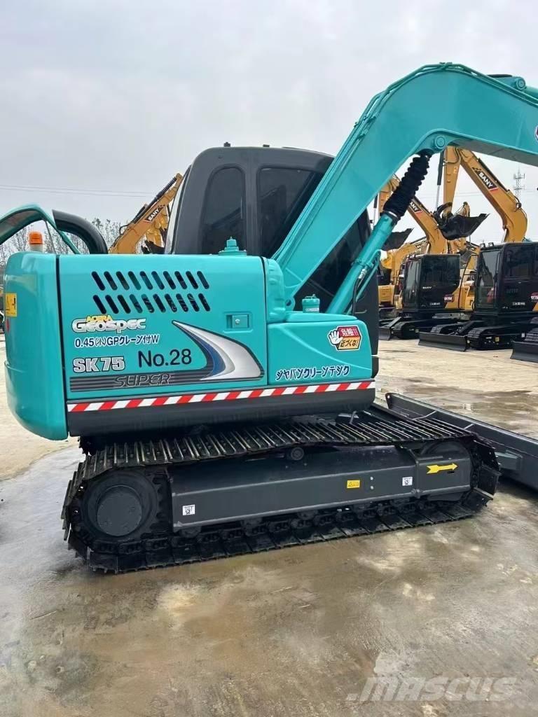 Kobelco SK 75 Escavadeiras de esteiras