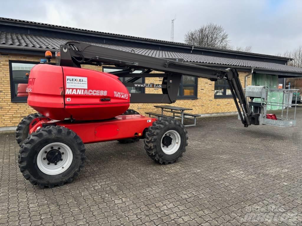 Manitou 180 ATJ Elevadores braços articulados