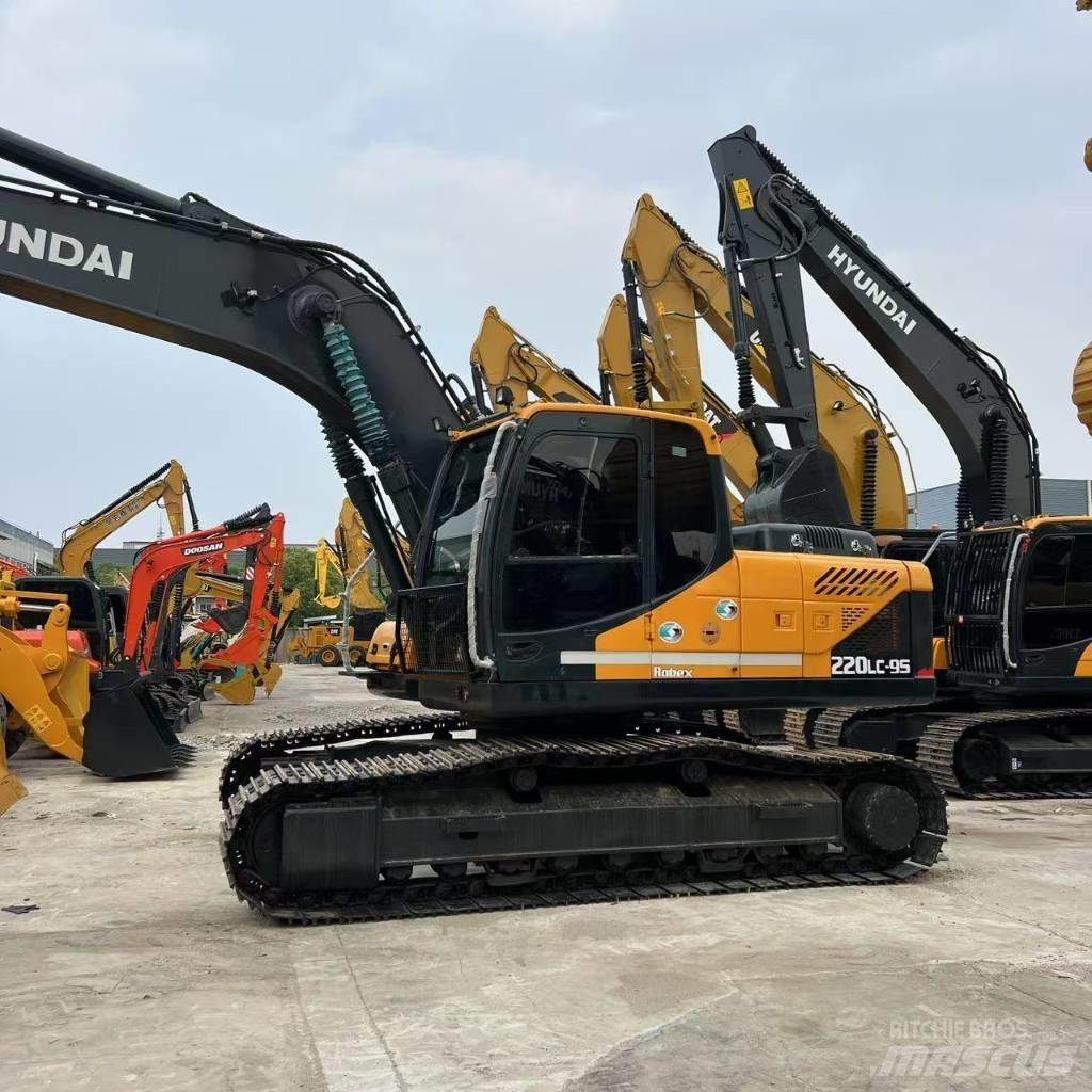 Hyundai 220LC-9S Escavadoras Midi 7t - 12t