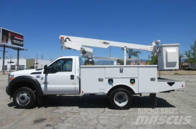 Ford F450 Plataformas aéreas montadas em camião