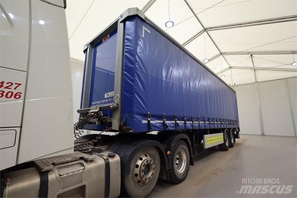 SDC Trailers Curtain Sider Outros Reboques