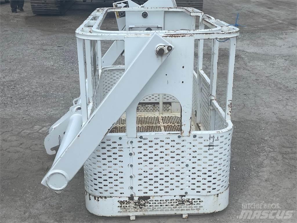 Altec  Peças e equipamento de gruas