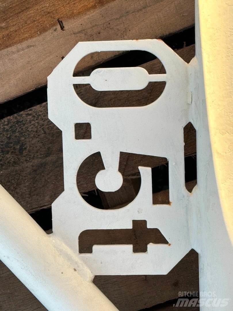 Demag  Lanças e braços dippers