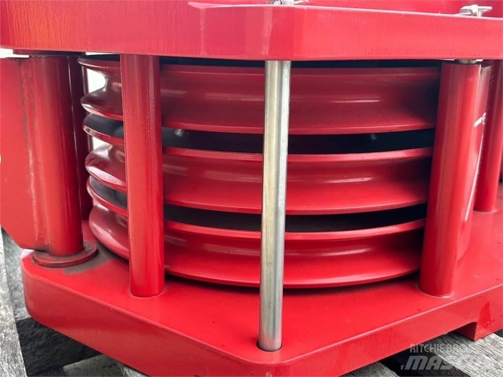 Tadano  Peças e equipamento de gruas