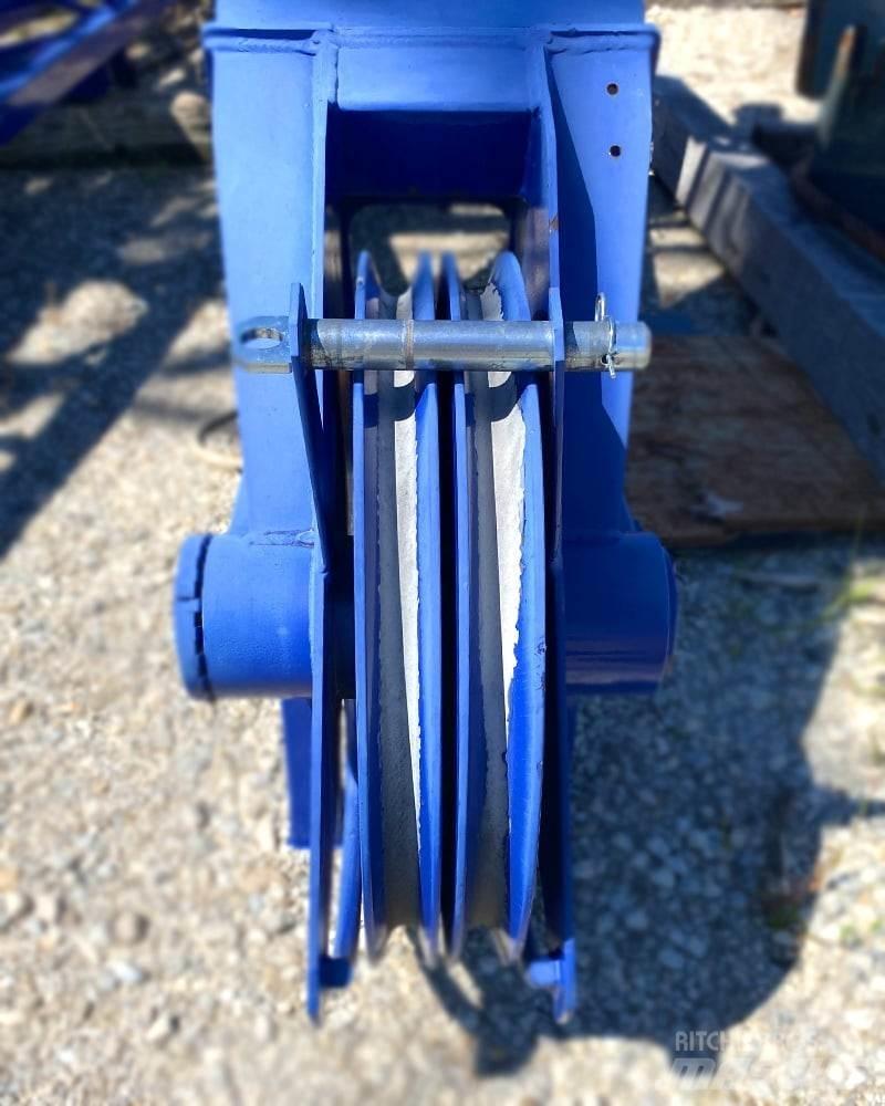  Tadano-Mantis Peças e equipamento de gruas