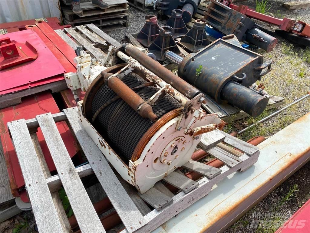 Terex  Guinchos elevação, guinchos e elevadores materiais