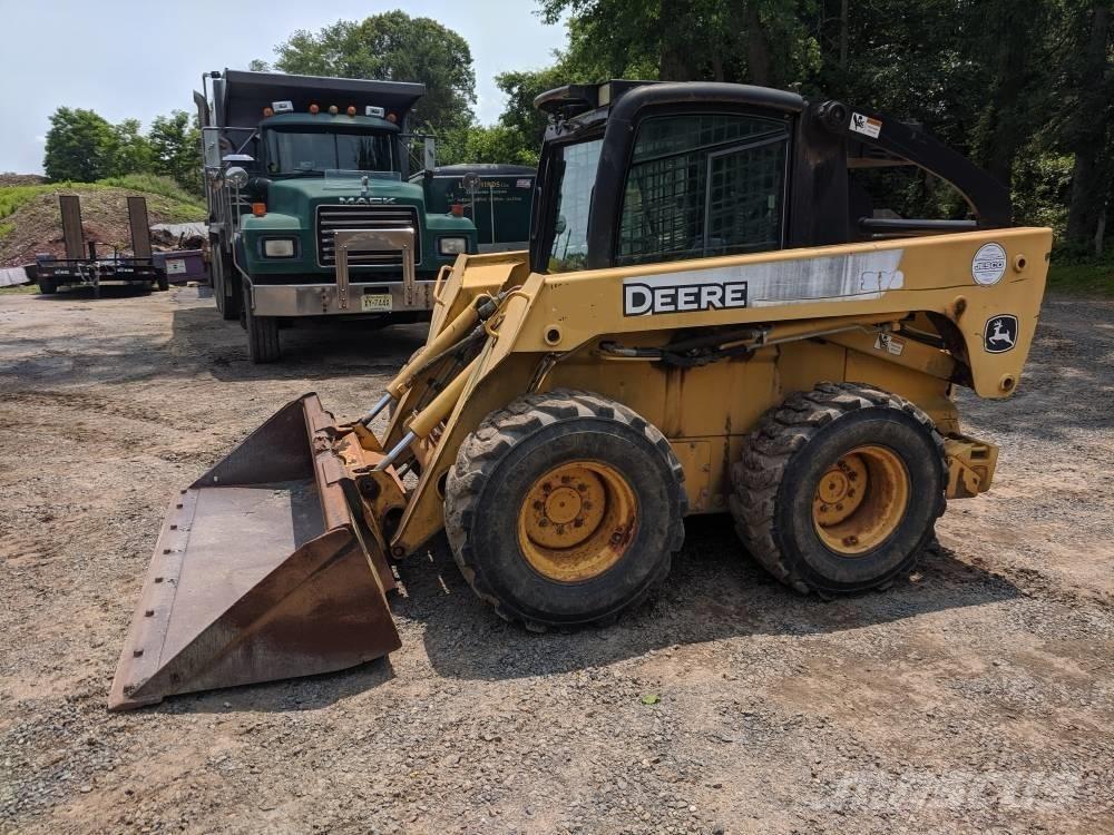 John Deere 328 Minicarregadeiras