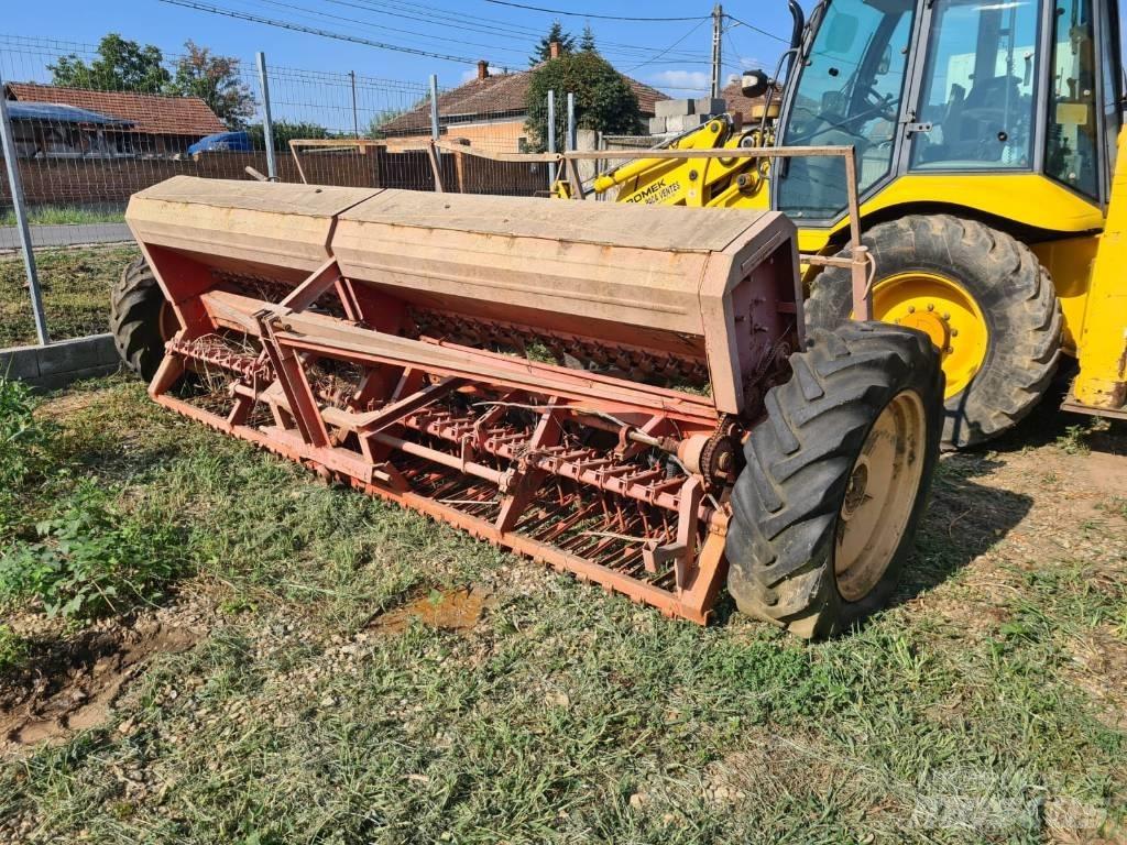 Kuhn 4M Perfuradoras combinadas